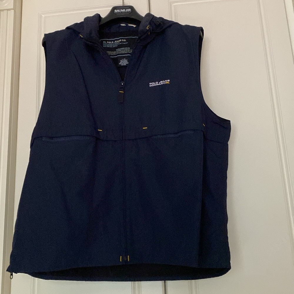 RALPH LAUREN MENS VEST SIZE LARGE .